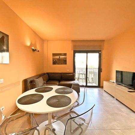 Urban Manresa-City Center Apartment With Balcony Экстерьер фото