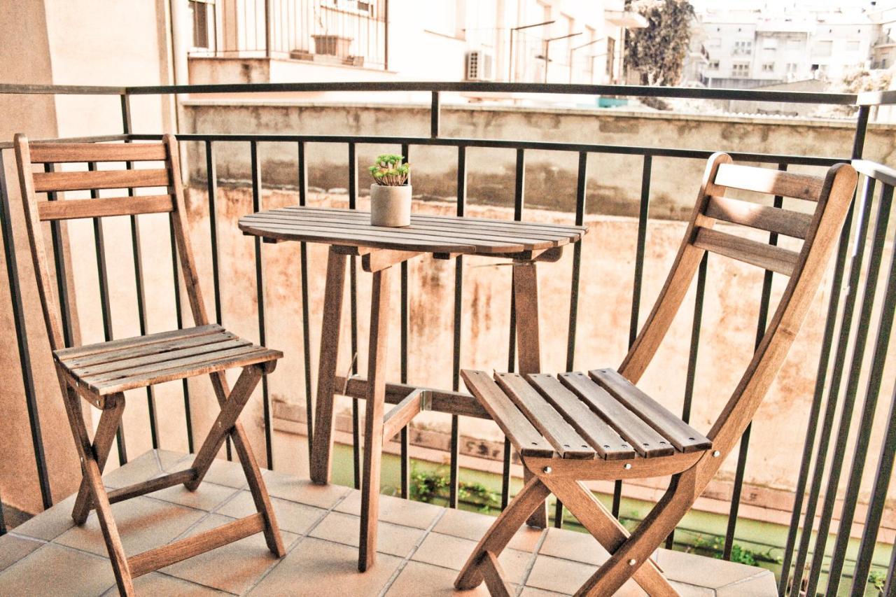 Urban Manresa-City Center Apartment With Balcony Экстерьер фото