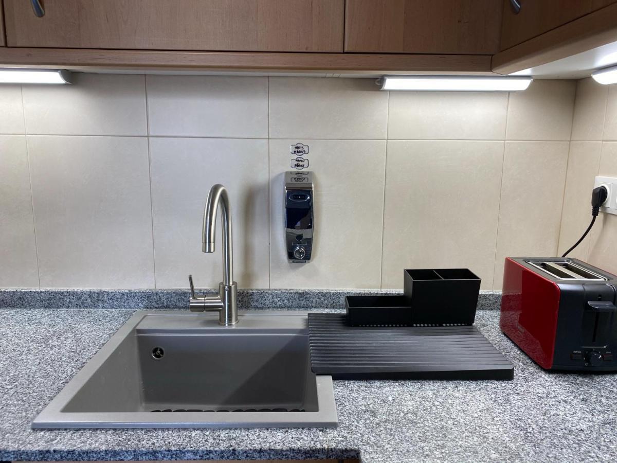 Urban Manresa-City Center Apartment With Balcony Экстерьер фото